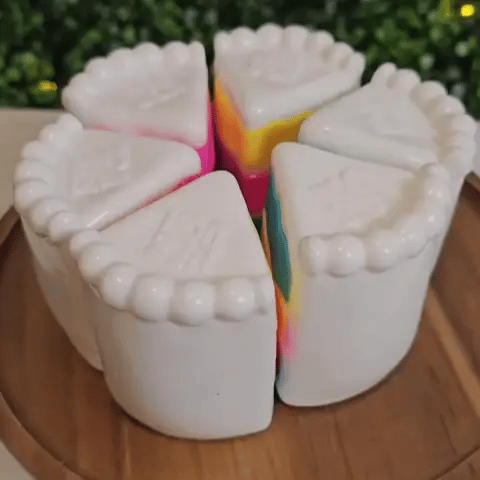 NeeDoh Peace O'Cake – The Squish That Fixes Everything
